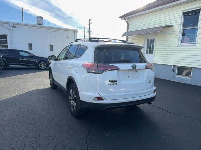 72607296 :رقم المزاد ، JTMBFREV7HJ700751 vin ، 2017 Toyota Rav4 مزاد بيع