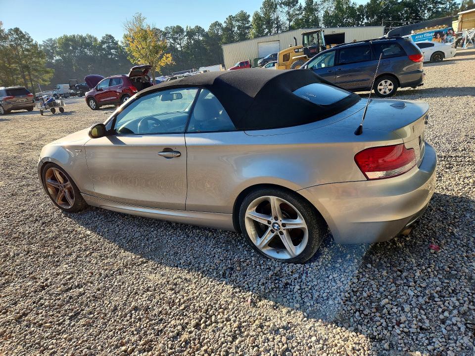 70923086 :رقم المزاد ، WBAUN93589VK40084 vin ، 2009 Bmw 135 مزاد بيع