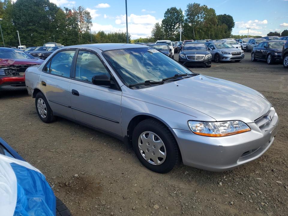 71595156 :رقم المزاد ، 1HGCF8643XA157113 vin ، 1999 Honda Accord مزاد بيع
