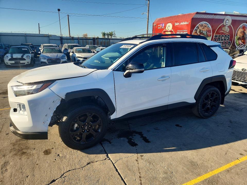 Auction sale of the 2023 Toyota Rav4, vin: 2T3S1RFV6PW386460, lot number: 71202496