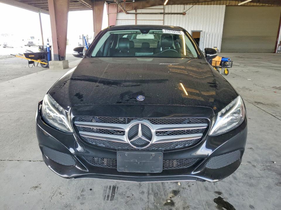 71713176 :رقم المزاد ، 55SWF4JB1FU064332 vin ، 2015 Mercedes-benz C مزاد بيع