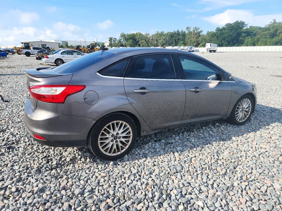Продажа на аукционе авто 2013 Ford Focus, vin: 1FADP3J24DL383692, номер лота: 72596516