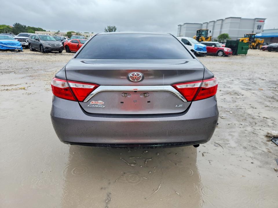 2017 Toyota Camry მანქანა იყიდება აუქციონზე, vin: 4T1BF1FK1HU724379, აუქციონის ნომერი: 71206606