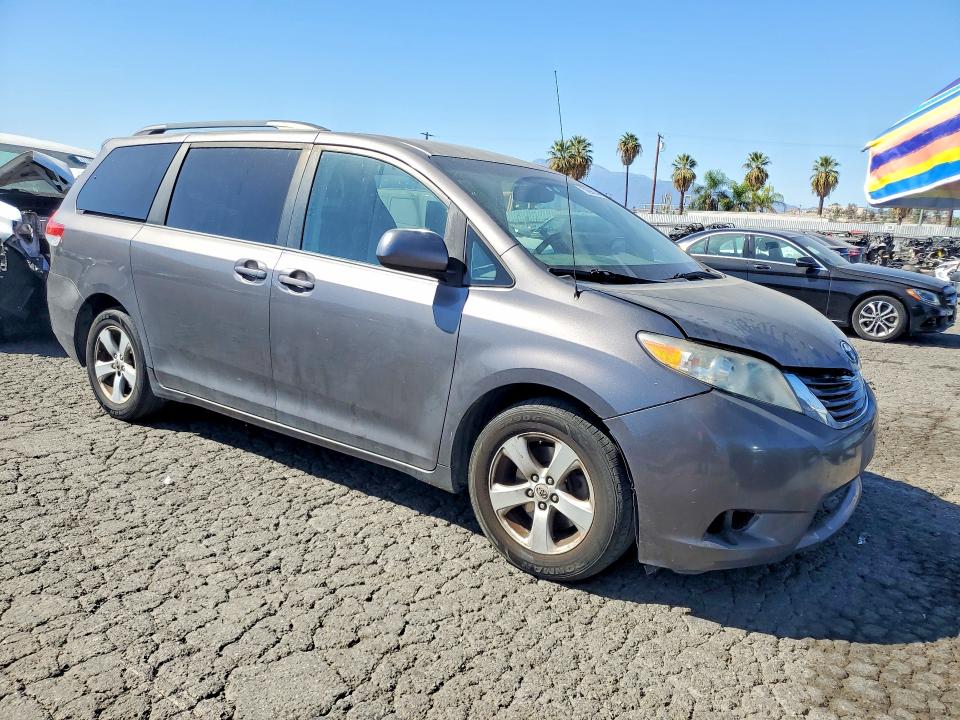 Aukcja sprzedaży 2012 Toyota Sienna, vin: 5TDKK3DC4CS193912, numer aukcji: 70998636