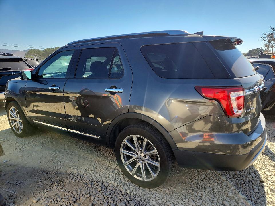 71262136 :رقم المزاد ، 1FM5K8F82HGE11989 vin ، 2017 Ford Explorer مزاد بيع
