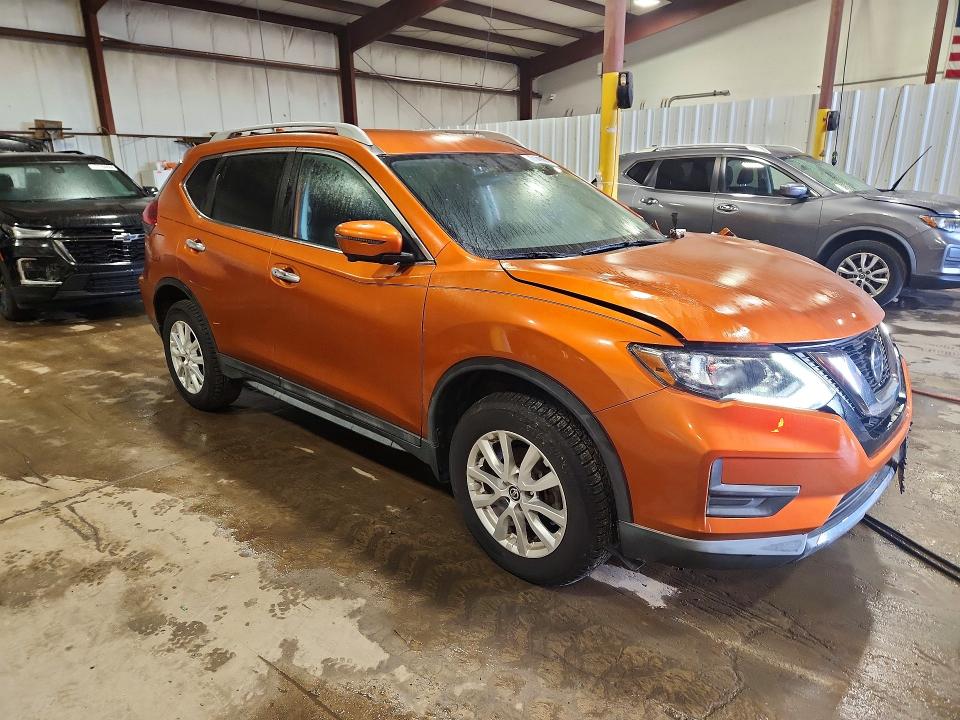 Продаж на аукціоні авто 2018 Nissan Rogue, vin: 5N1AT2MV6JC764945, номер лоту: 71416646