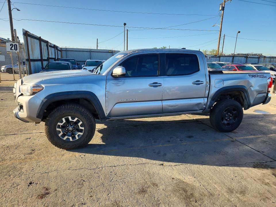 Продажа на аукционе авто 2016 Toyota Tacoma, vin: 3TMAZ5CN1GM004550, номер лота: 72726206