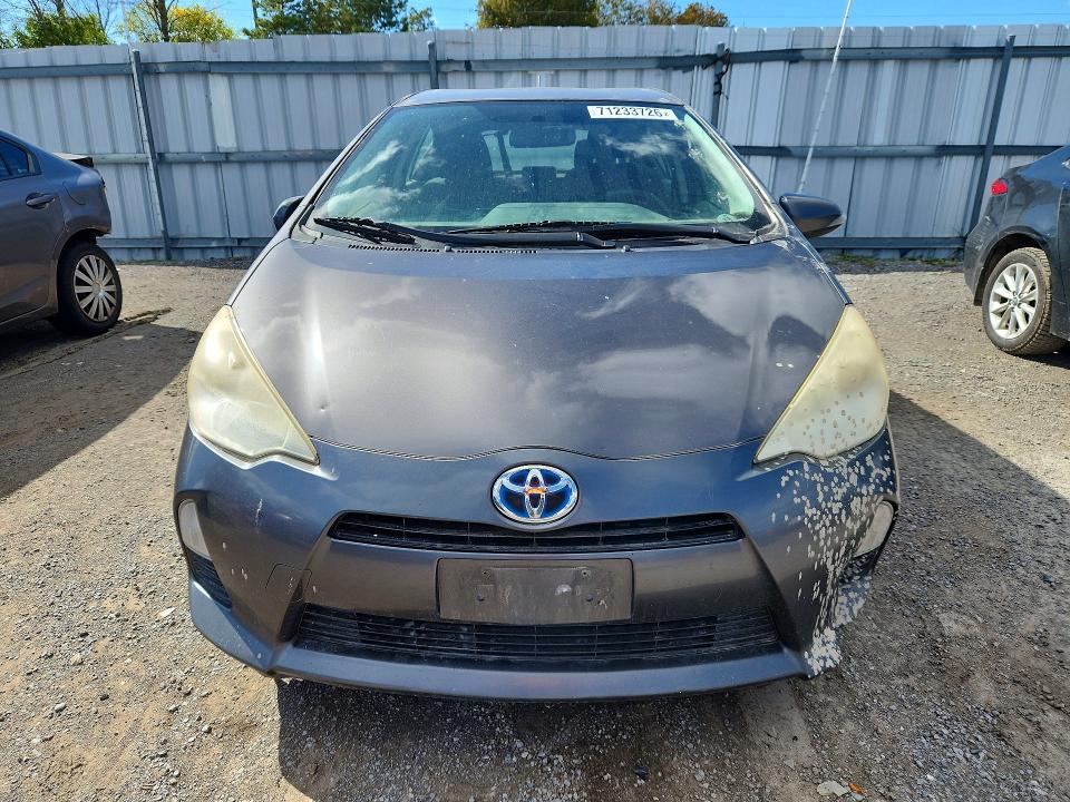 Продажа на аукционе авто 2013 Toyota Prius C, vin: JTDKDTB31D1040819, номер лота: 71233726