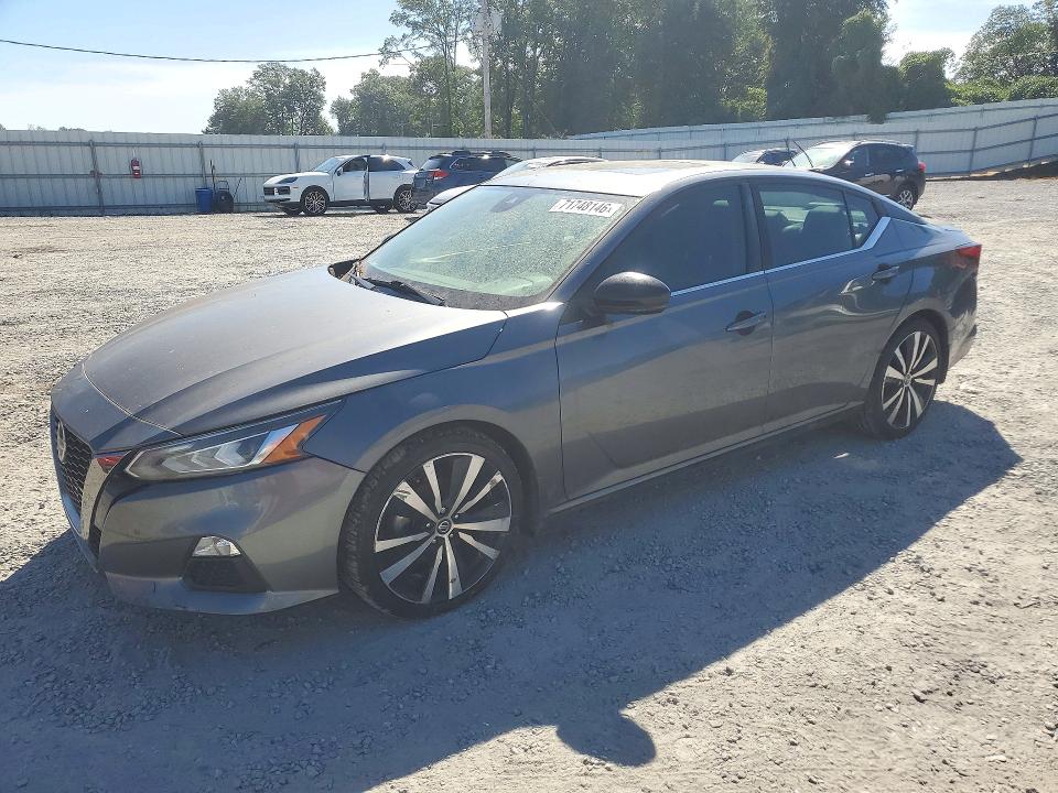 71748146 :رقم المزاد ، 1N4BL4CV4MN361440 vin ، 2021 Nissan Altima مزاد بيع