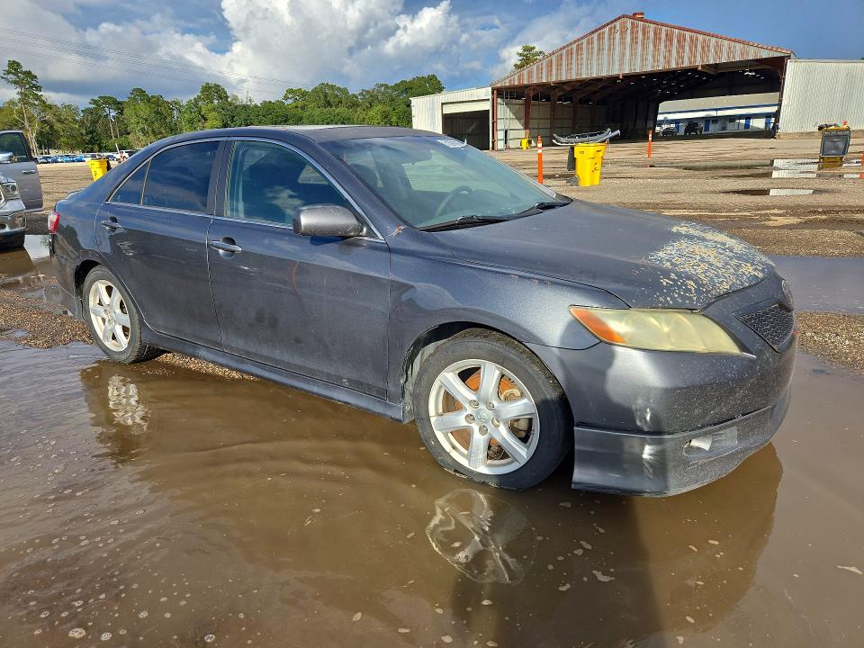 71391686 :رقم المزاد ، 4T1BE46K17U647354 vin ، 2007 Toyota Camry مزاد بيع