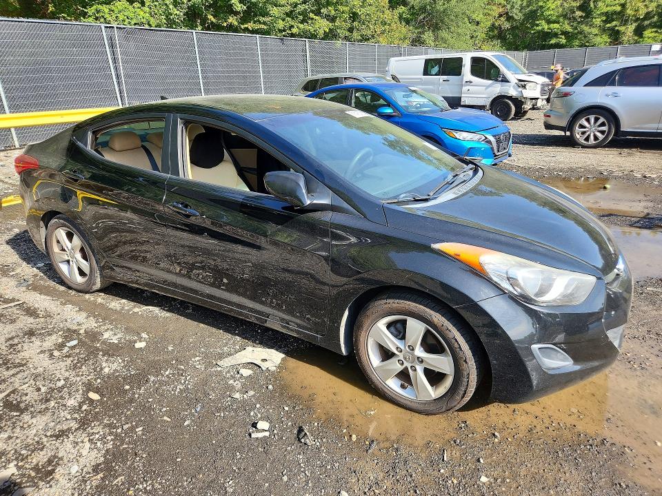 2011 Hyundai Elantra მანქანა იყიდება აუქციონზე, vin: 5NPDH4AE2BH005217, აუქციონის ნომერი: 71416756