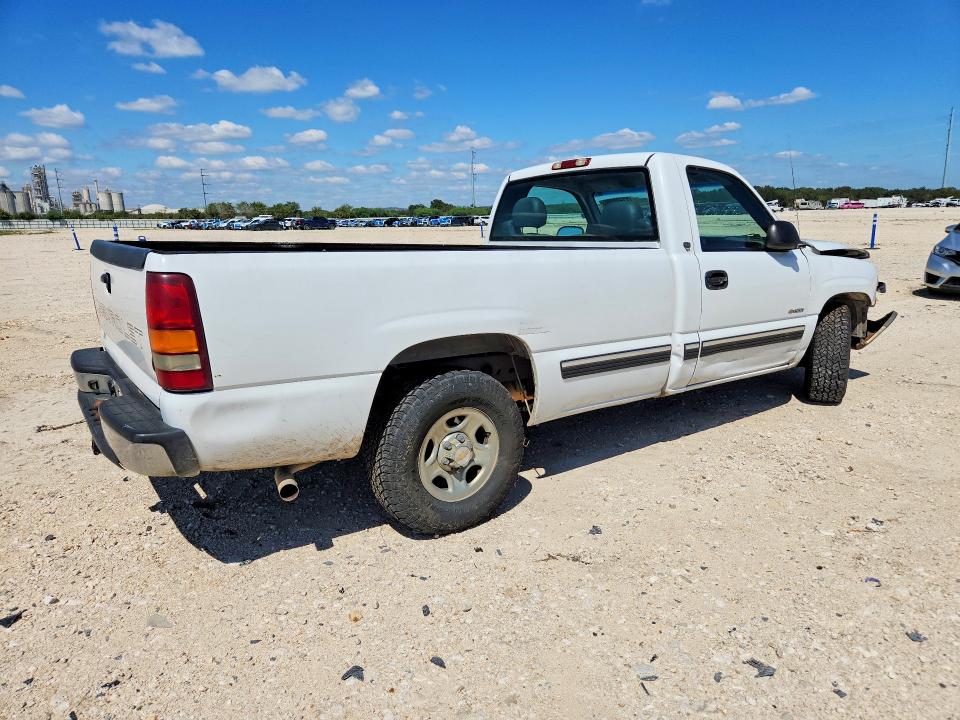 Продаж на аукціоні авто 2002 Chevrolet Silverado, vin: 1GCEC14W72Z209123, номер лоту: 71602206