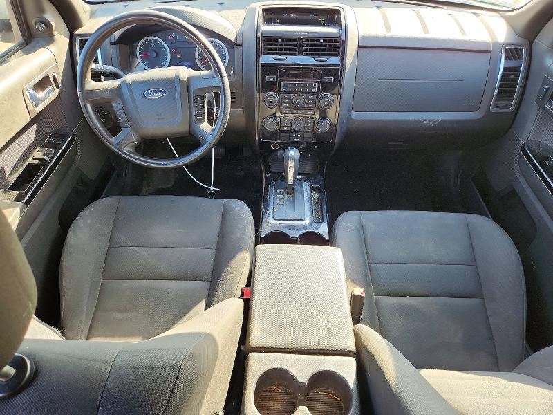 73830106 :رقم المزاد ، 1FMCU9D71AKB49712 vin ، 2010 Ford Escape مزاد بيع