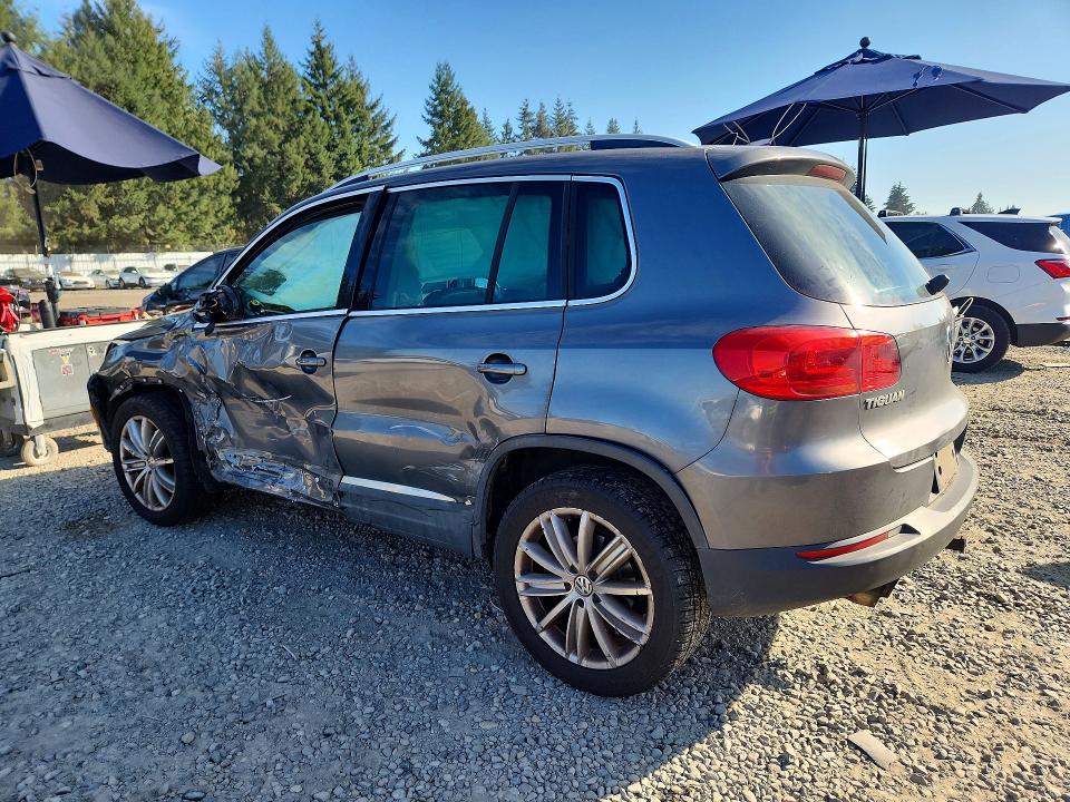 72151656 :رقم المزاد ، WVGBV7AX7CW087486 vin ، 2012 Volkswagen Tiguan مزاد بيع