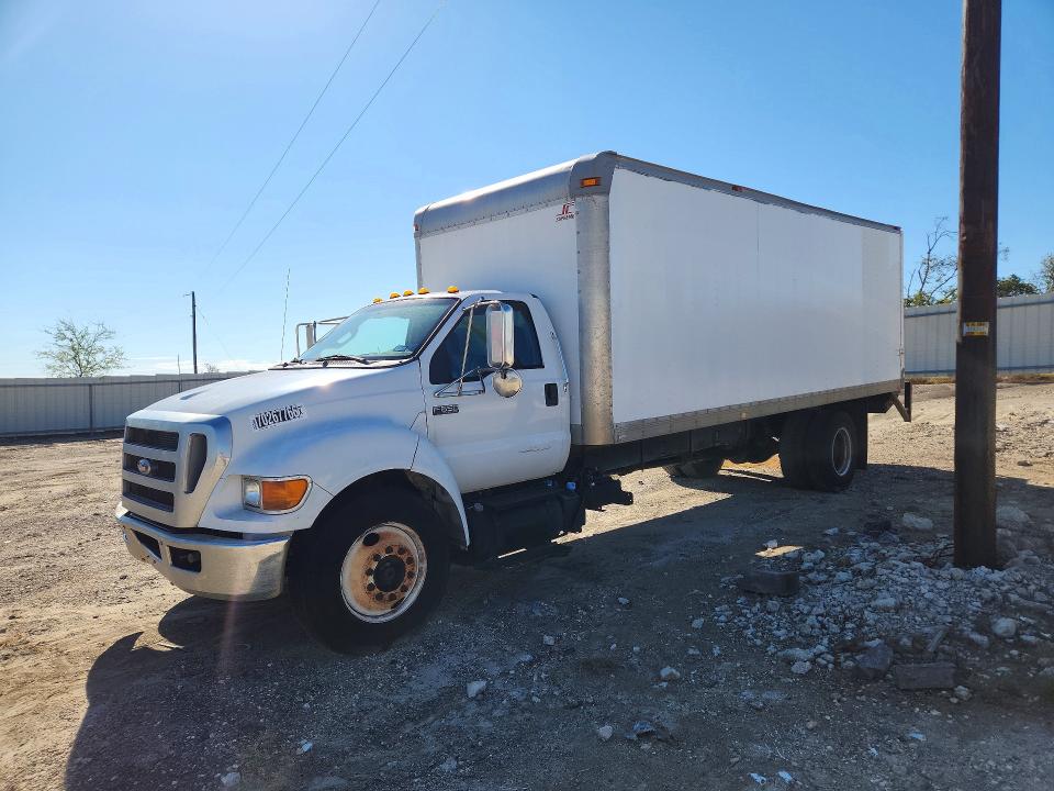 70267766 :رقم المزاد ، 3FRNF6FCXBV381541 vin ، 2011 Ford F650 مزاد بيع