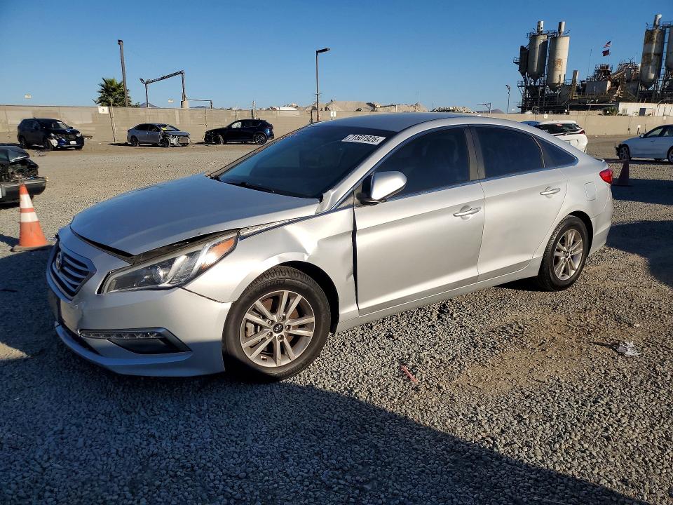 Продажа на аукционе авто 2015 Hyundai Sonata, vin: 5NPE24AF2FH013483, номер лота: 71501926
