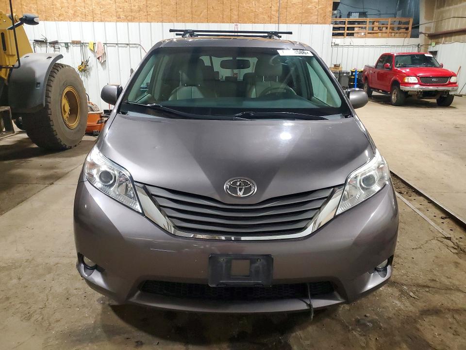 Продаж на аукціоні авто 2014 Toyota Sienna, vin: 5TDDK3DCXES082163, номер лоту: 71638586