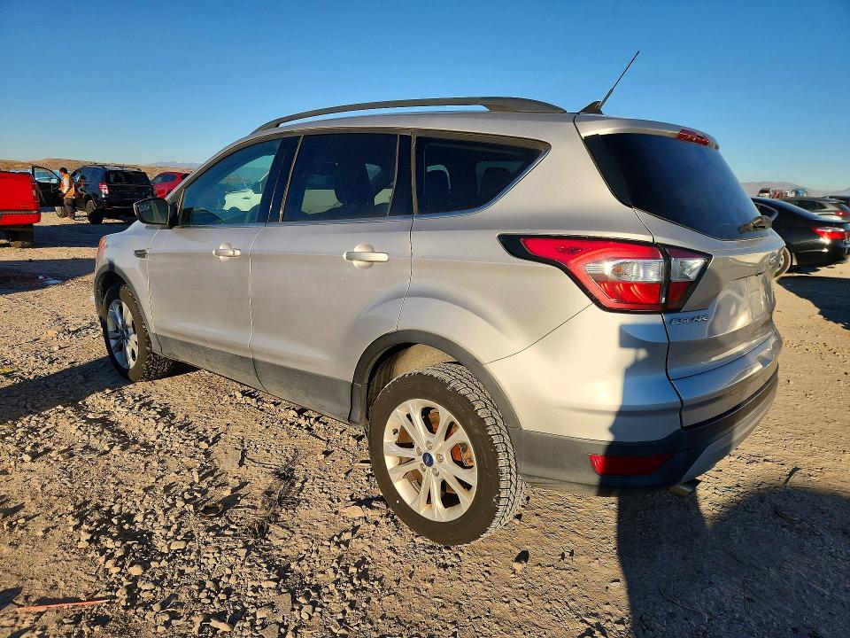 Продаж на аукціоні авто 2018 Ford Escape, vin: 1FMCU9GD7JUC60805, номер лоту: 73649456