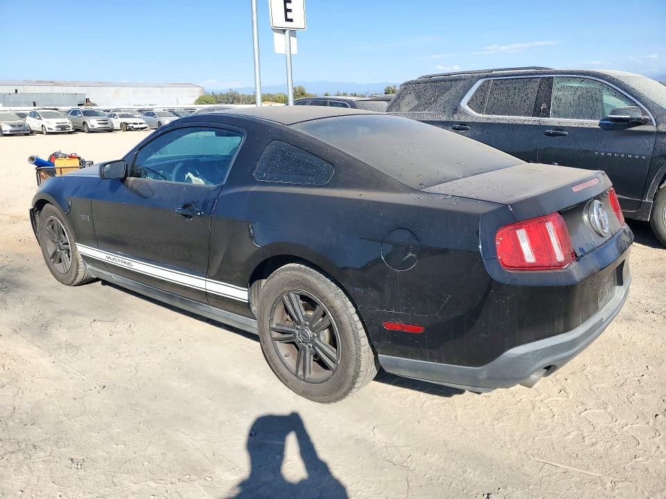 72205446 :رقم المزاد ، 1ZVBP8AM0B5160578 vin ، 2011 Ford Mustang مزاد بيع