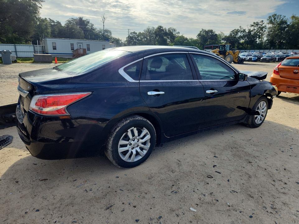 2015 Nissan Altima მანქანა იყიდება აუქციონზე, vin: 1N4AL3AP5FC569478, აუქციონის ნომერი: 71656256