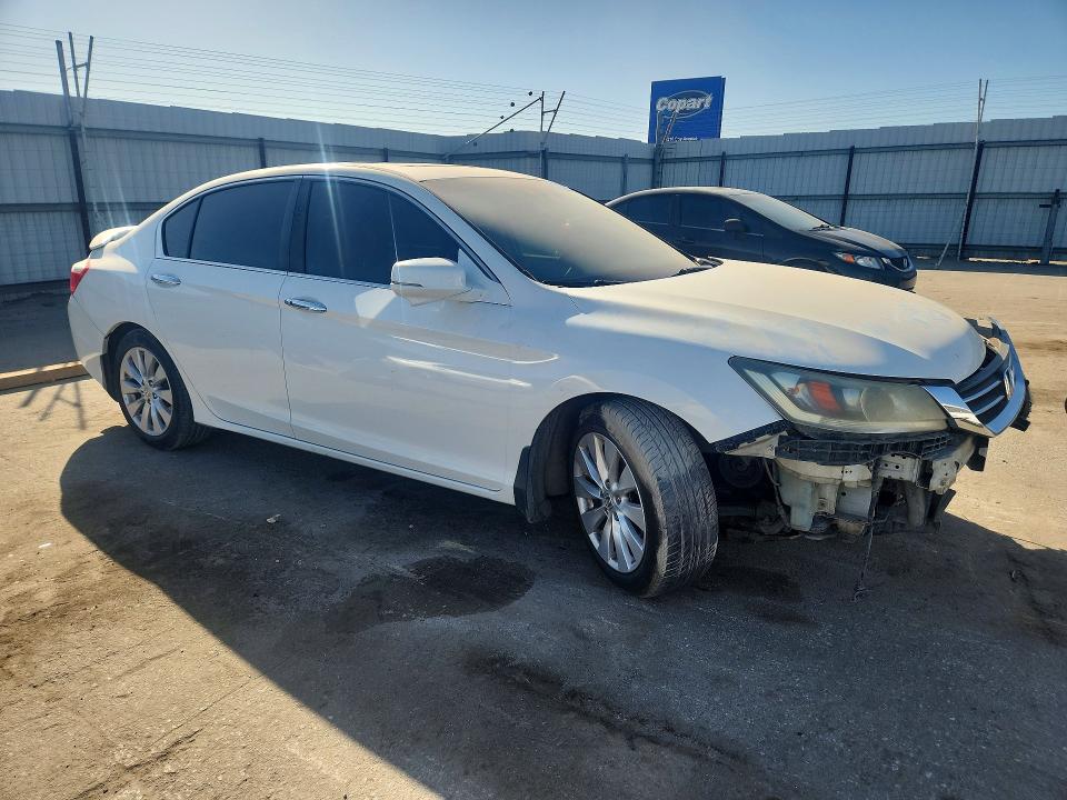 71236606 :رقم المزاد ، 1HGCR2F8XEA155704 vin ، 2014 Honda Accord مزاد بيع