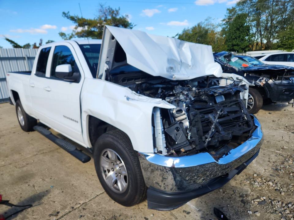 72976056 :رقم المزاد ، 1GCVKREC6JZ191833 vin ، 2018 Chevrolet Silverado مزاد بيع
