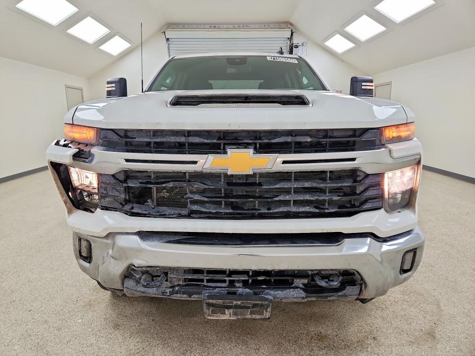 71596586 :رقم المزاد ، 1GC1KNE75SF369907 vin ، 2025 Chevrolet Silverado مزاد بيع