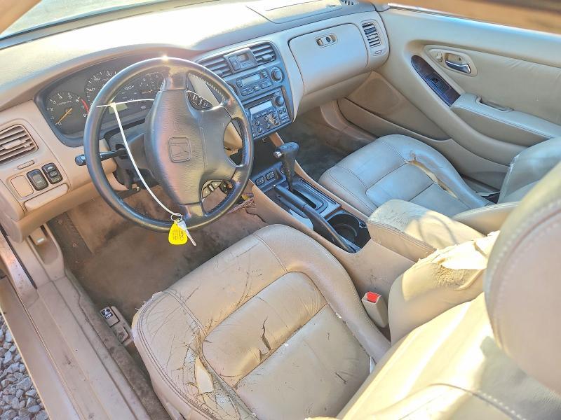 Продажа на аукционе авто 2000 Honda Accord, vin: 1HGCG2252YA801114, номер лота: 70320596