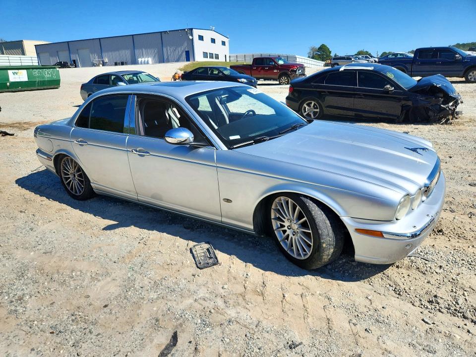 Aukcja sprzedaży 2007 Jaguar Xj8, vin: SAJWA71B17SH14626, numer aukcji: 71264096