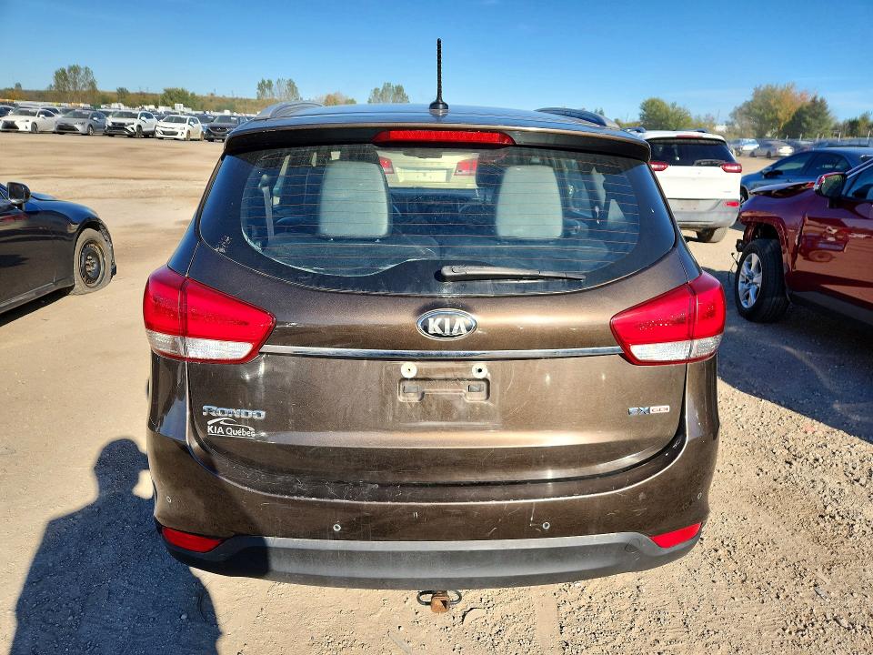 Продажа на аукционе авто 2014 Kia Rondo, vin: KNAHU8A38E7072624, номер лота: 71798376