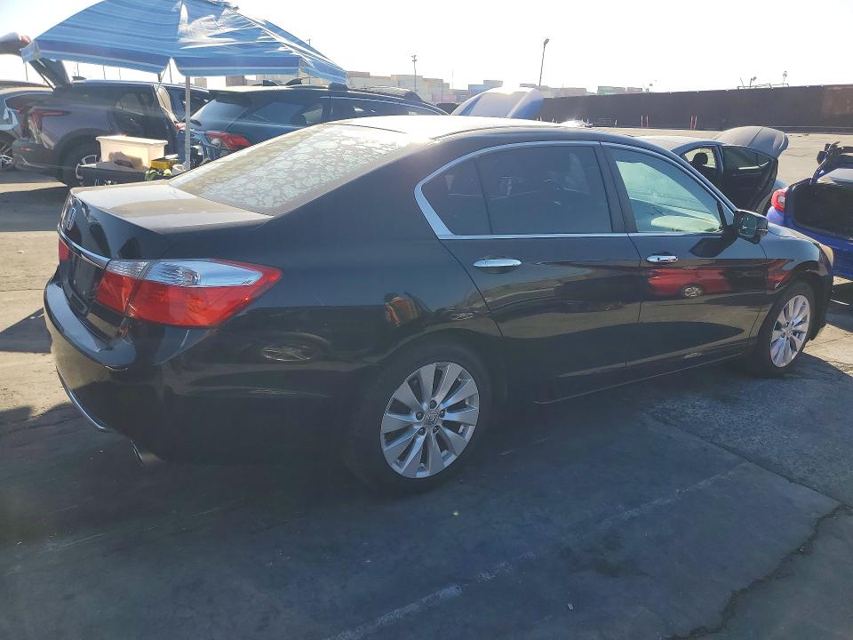 2013 Honda Accord მანქანა იყიდება აუქციონზე, vin: 1HGCR2F74DA162900, აუქციონის ნომერი: 71855806