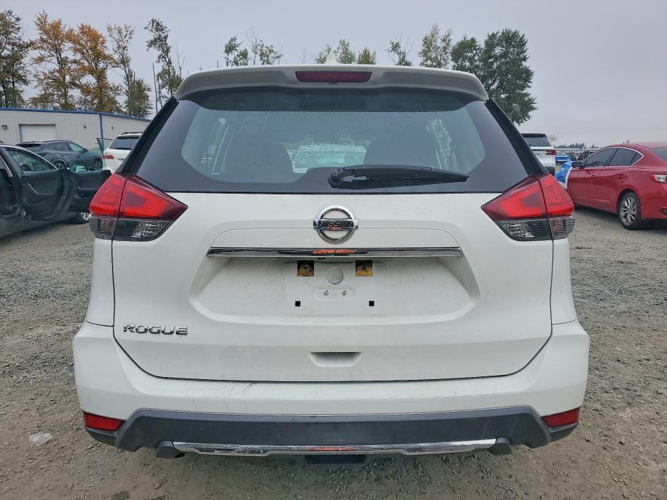 Продаж на аукціоні авто 2017 Nissan Rogue, vin: KNMAT2MT5HP549482, номер лоту: 71452866