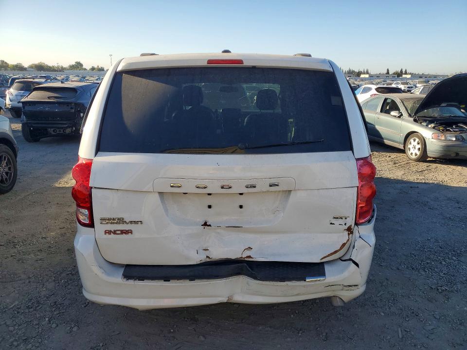 71482596 :رقم المزاد ، 2C4RDGCG4HR638914 vin ، 2017 Dodge Grand Caravan مزاد بيع