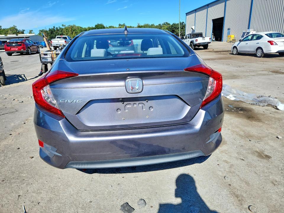 71396406 :رقم المزاد ، 19XFC2F82HE005410 vin ، 2017 Honda Civic مزاد بيع