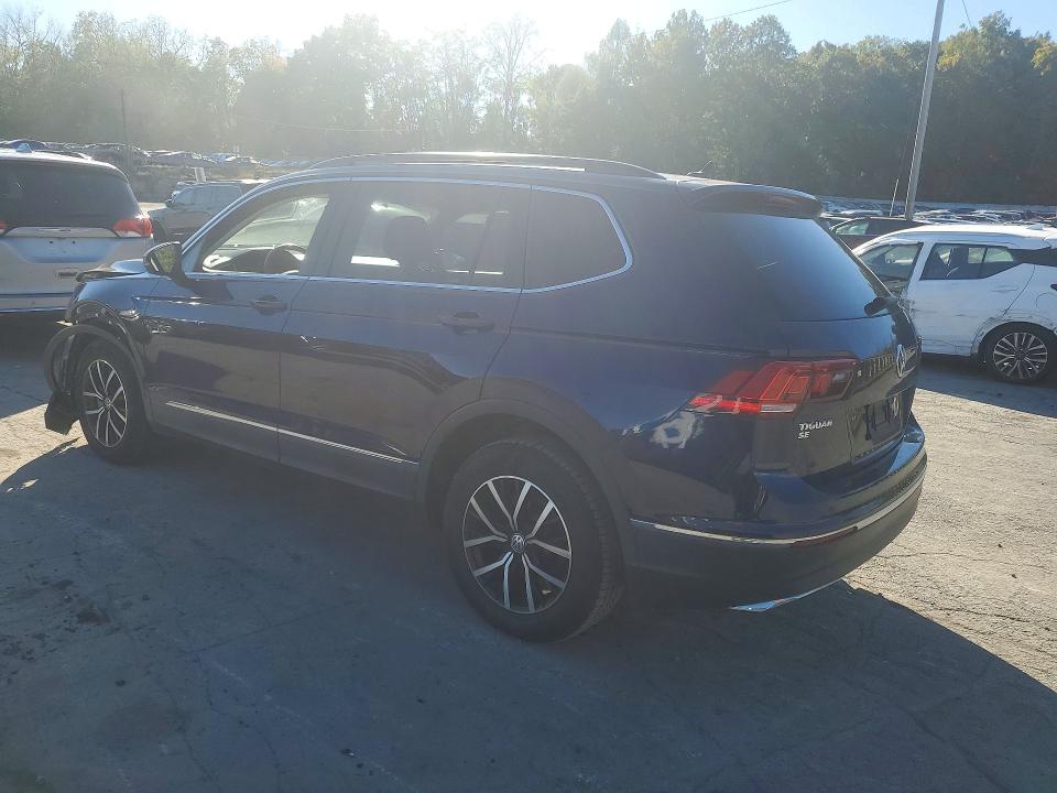 71970236 :رقم المزاد ، 3VV2B7AXXMM131495 vin ، 2021 Volkswagen Tiguan مزاد بيع