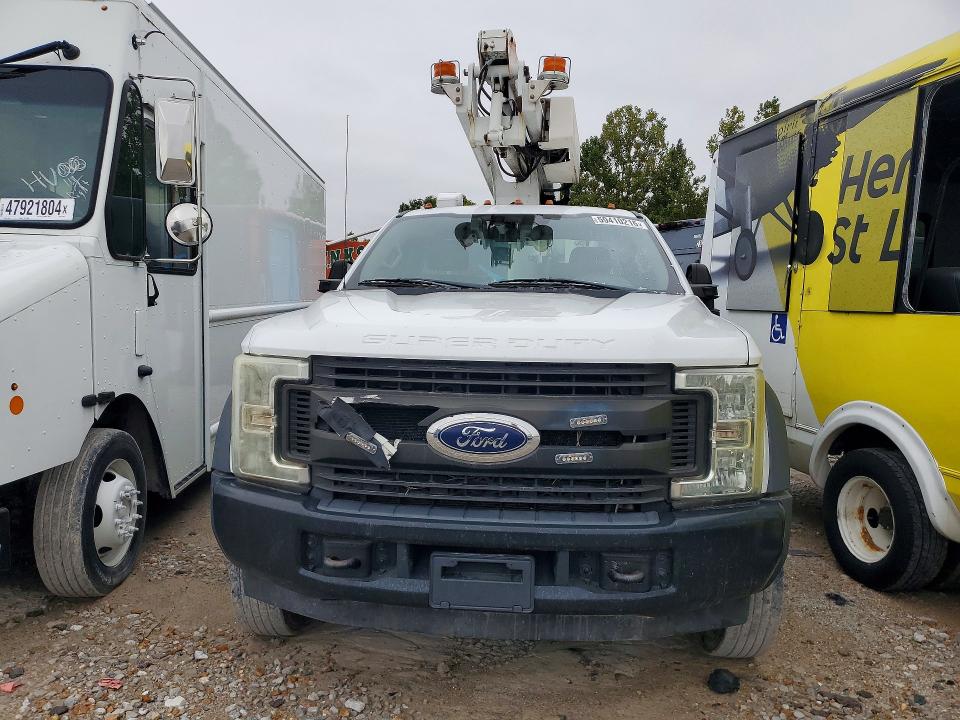Auction sale of the 2017 Ford F450, vin: 1FDUF4GT2HDA05210, lot number: 59410216