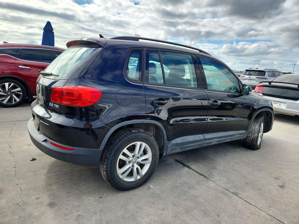 72501736 :رقم المزاد ، WVGAV7AX6FW556874 vin ، 2015 Volkswagen Tiguan مزاد بيع