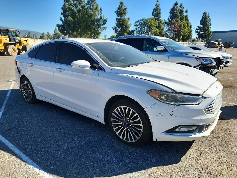 71607086 :رقم المزاد ، 3FA6P0H94HR112584 vin ، 2017 Ford Fusion مزاد بيع