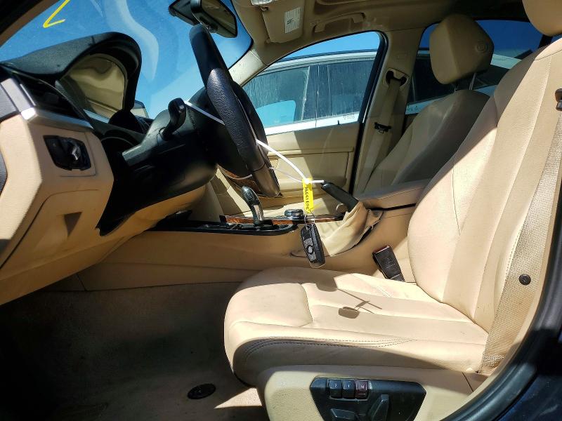 70715346 :رقم المزاد ، WBA3C1C55EK115641 vin ، 2014 Bmw 328 مزاد بيع