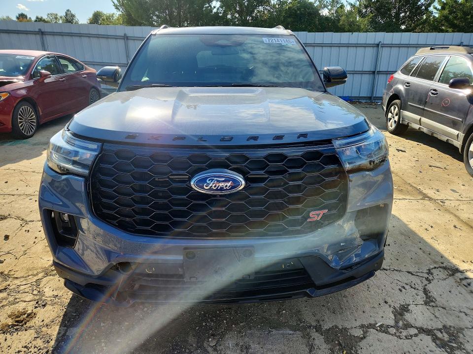 Продажа на аукционе авто 2025 Ford Explorer, vin: 1FMWK8GC7SGA81779, номер лота: 72141146