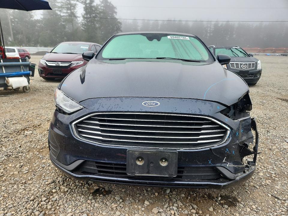 2020 Ford Fusion მანქანა იყიდება აუქციონზე, vin: 3FA6P0LUXLR221121, აუქციონის ნომერი: 69460186