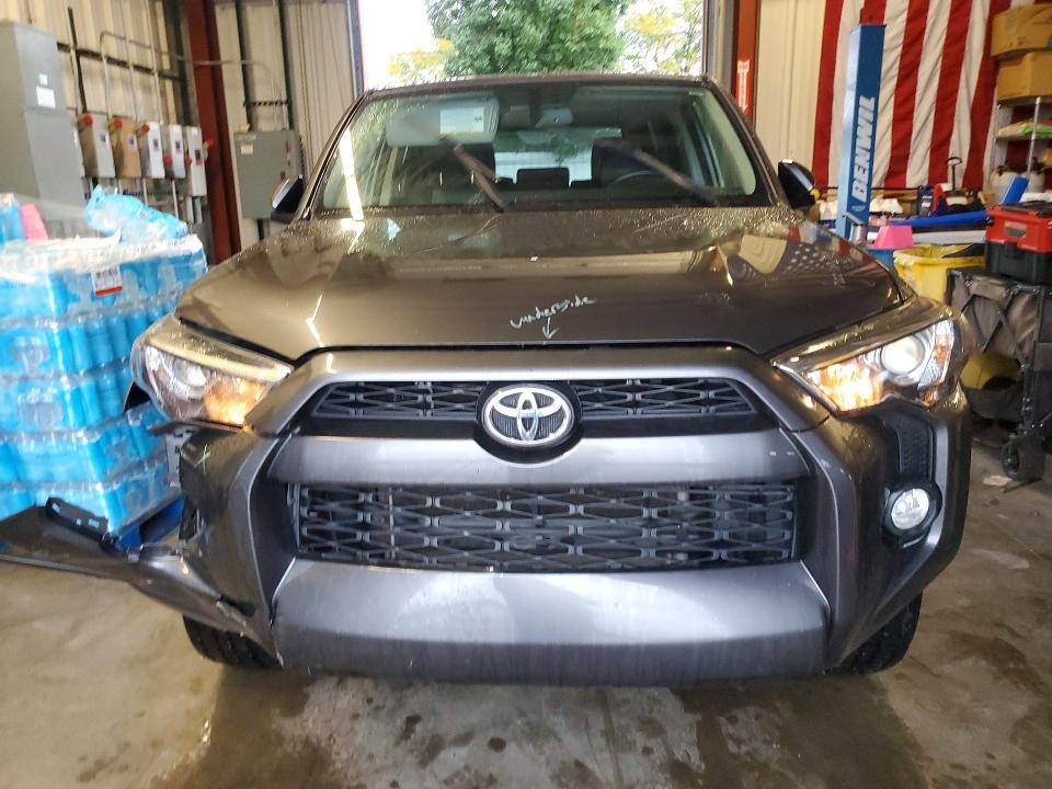 71070096 :رقم المزاد ، JTEBU5JR9E5174825 vin ، 2014 Toyota 4runner مزاد بيع