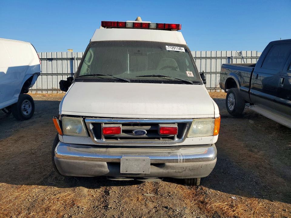 71291146 :رقم المزاد ، 1FDSS34F33HA49729 vin ، 2003 Ford Econoline مزاد بيع
