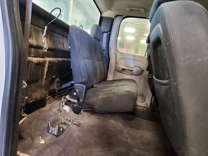 71436076 :رقم المزاد ، 1GCHK29K88E215492 vin ، 2008 Chevrolet Silverado مزاد بيع