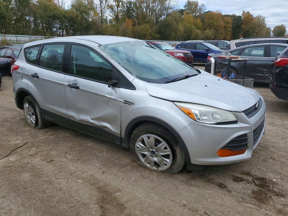 2013 Ford Escape მანქანა იყიდება აუქციონზე, vin: 1FMCU0F79DUC13223, აუქციონის ნომერი: 72323976