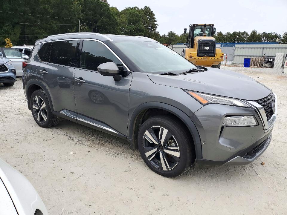 72231326 :رقم المزاد ، 5N1BT3CA8NC712716 vin ، 2022 Nissan Rogue مزاد بيع