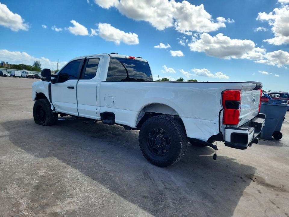 2025 Ford F350 მანქანა იყიდება აუქციონზე, vin: 1FT8X3BT8SEE09909, აუქციონის ნომერი: 74068276