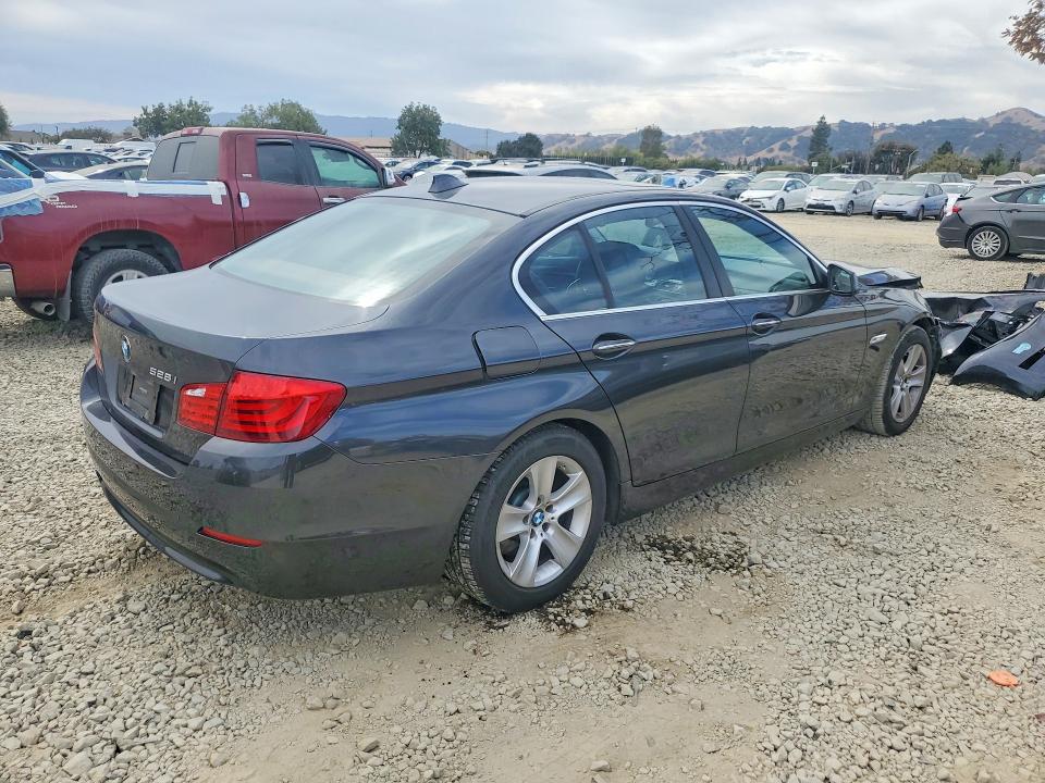 Продаж на аукціоні авто 2011 Bmw 528, vin: WBAFR1C59BC749326, номер лоту: 71224356