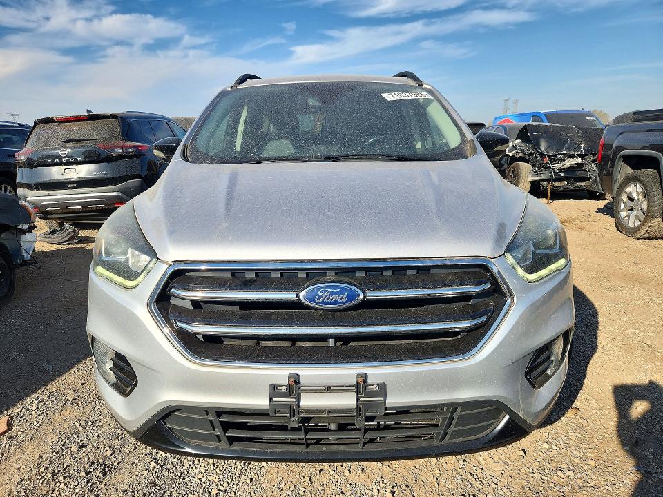 Продажа на аукционе авто 2017 Ford Escape, vin: 1FMCU9JD5HUB41699, номер лота: 71837986