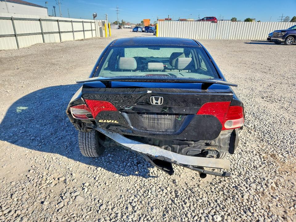70680366 :رقم المزاد ، 2HGFA16548H303243 vin ، 2008 Honda Civic مزاد بيع